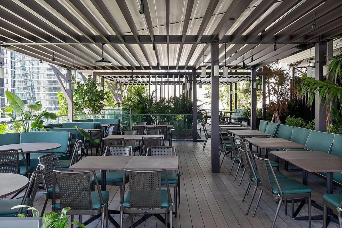 1bd Penthouse With Stunning & Water Views Miami
