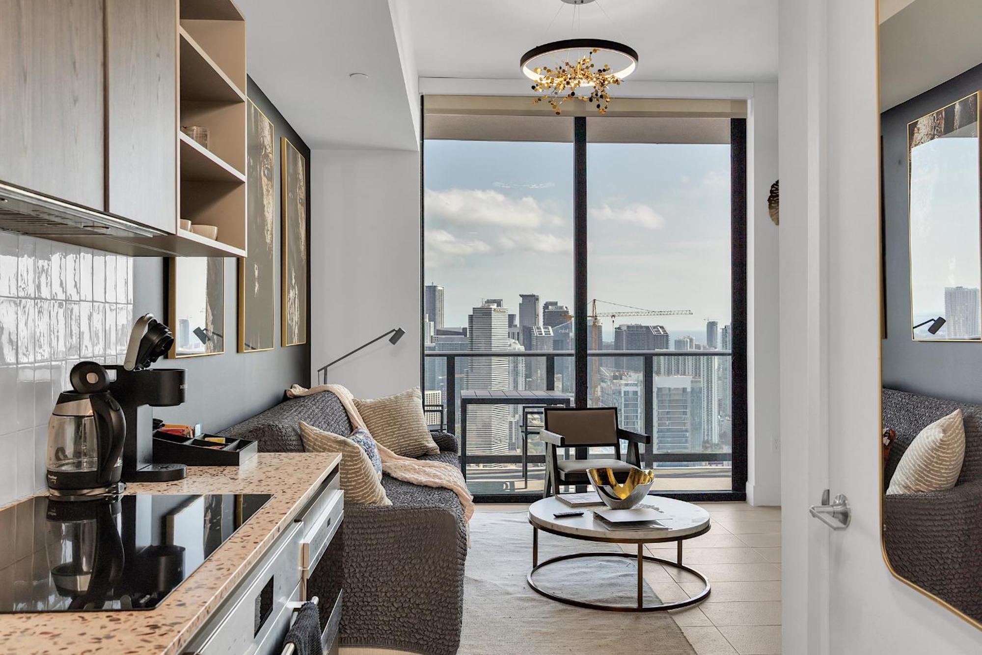 1bd Penthouse With Stunning & Water Views Apartment Miami